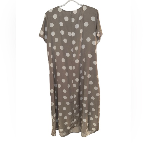 Women’s Emery Rose Light Gray & White Short Sleeved Round Neck Dress. Size XXL. - Picture 6 of 8